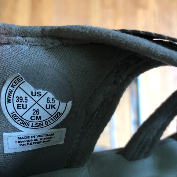 Keen Waterproof Hiking Sandals - Picture 5 of 6
